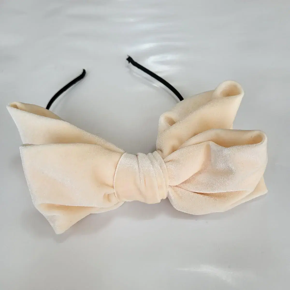 Velvet ribbon headband hairband cream