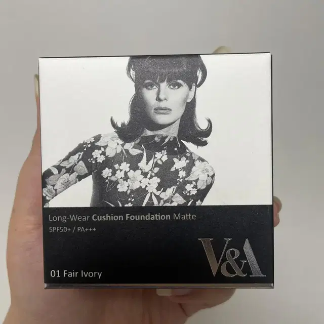 v&a 롱 웨어 쿠션 파운데이션 매트 1호 페어 아이보리