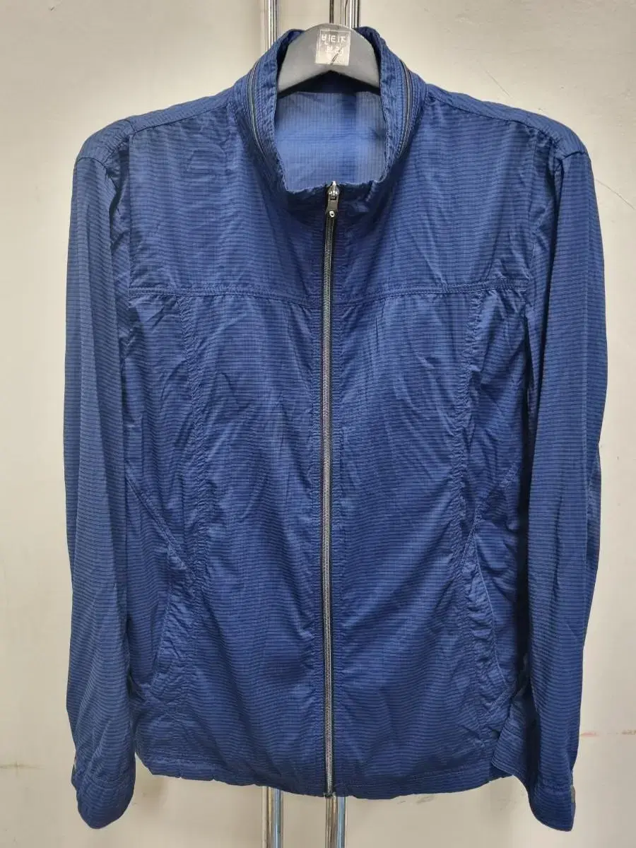 Gischen zip-up jacket