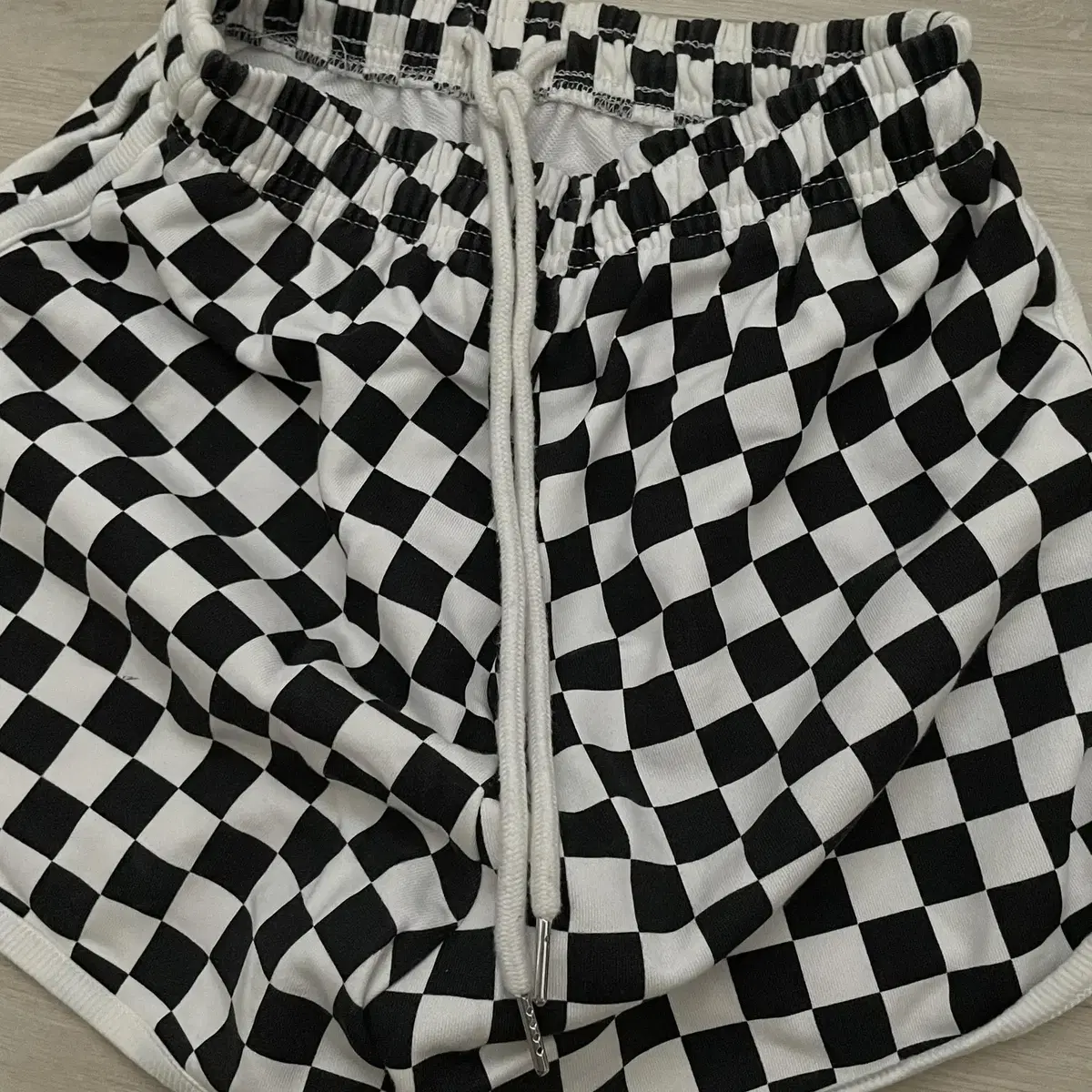 checkerboard training shorts