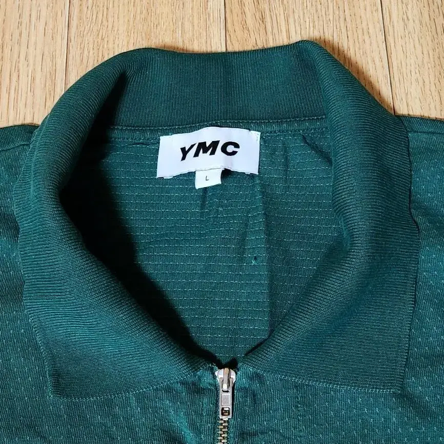 와이엠씨 YMC 반짚업 반팔티