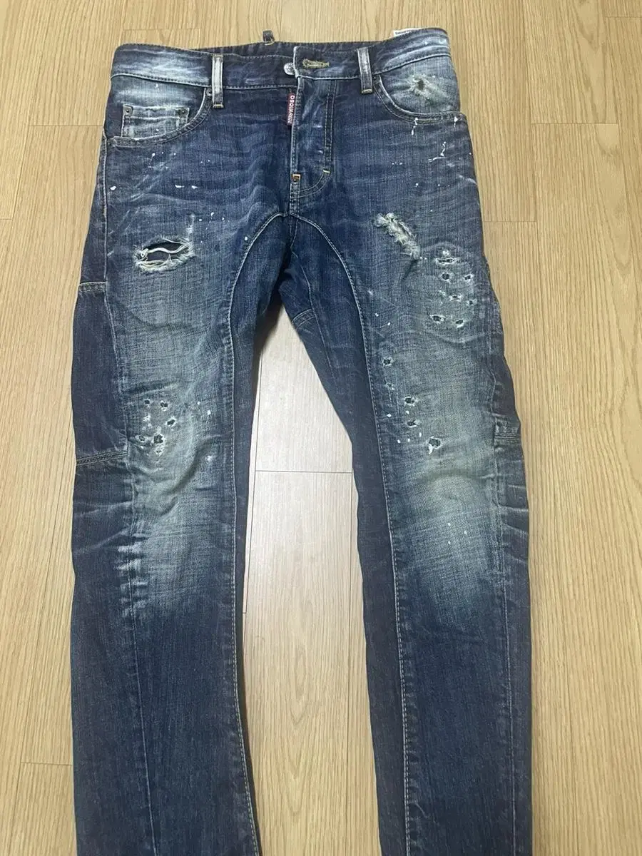 DQ2 Jeans