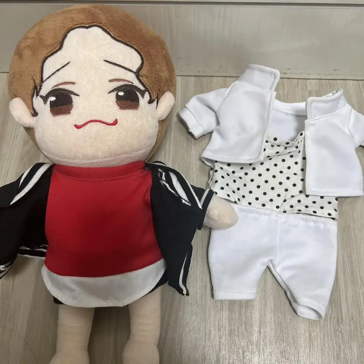 Exo chen doll Chen Mi Baby? WTS including two clothes