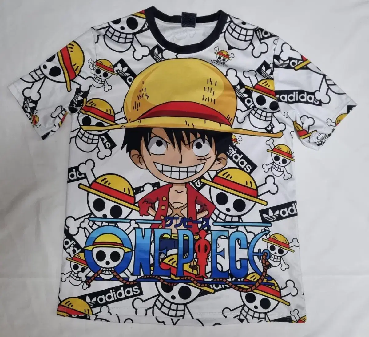 (ONE PIECE) 원피스 루피 티셔츠 팝니다