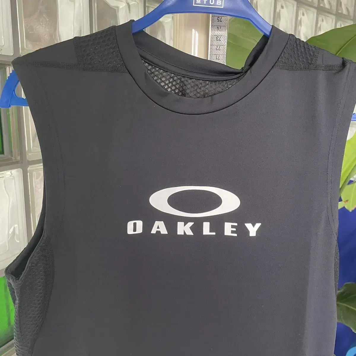 OAKLEY 오클리 프론트 로고 나시