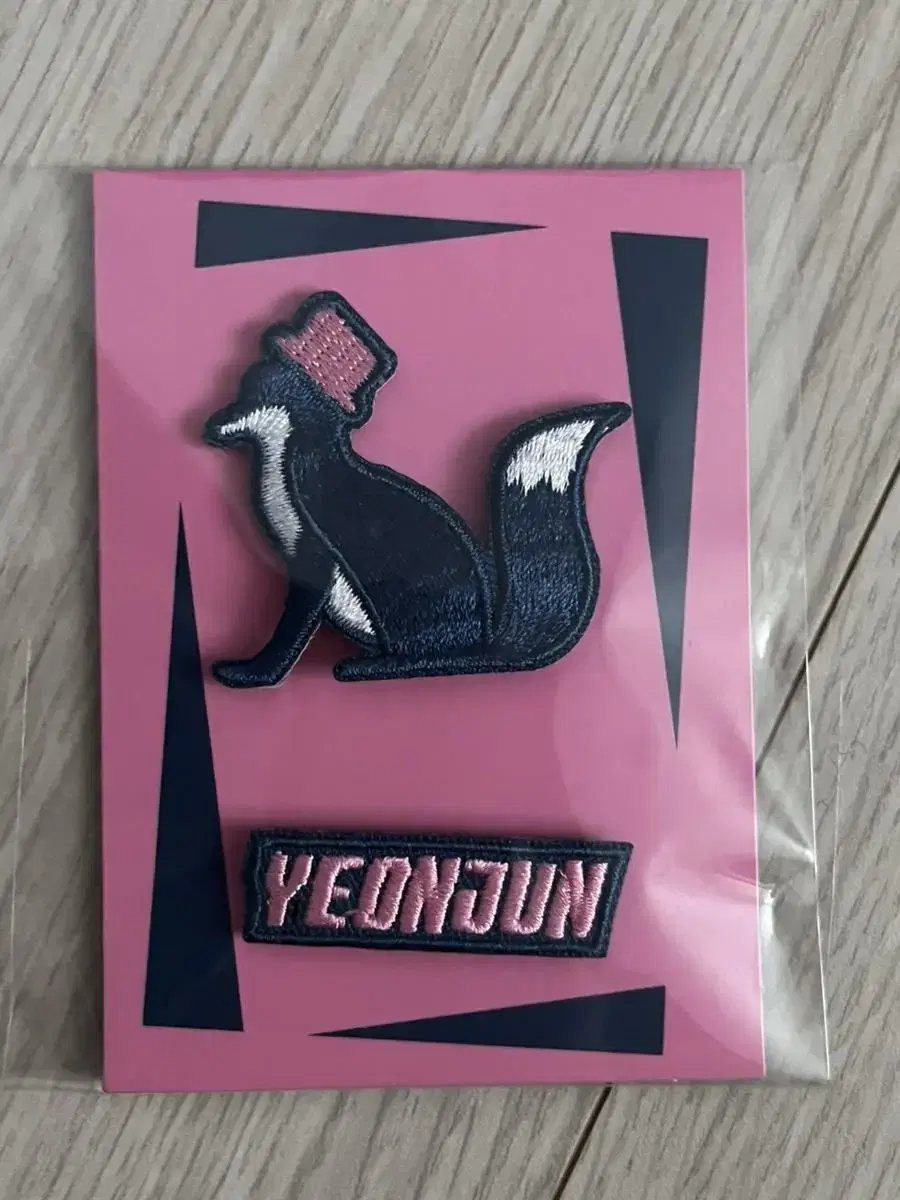 txt yeonjun Badge