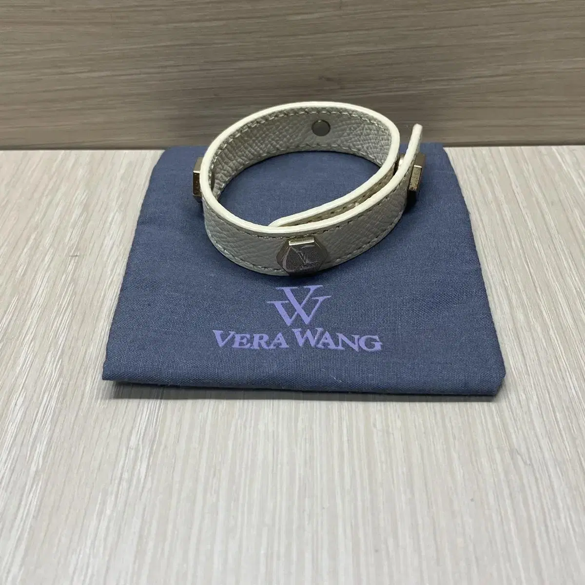 VERA WANG 팔찌