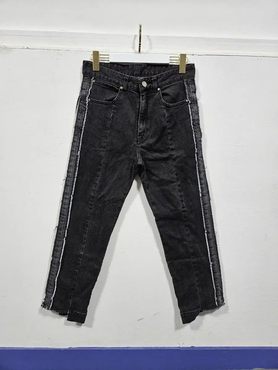 Tomboy Second Brand NDD Tapered Fit Ebony 28 size