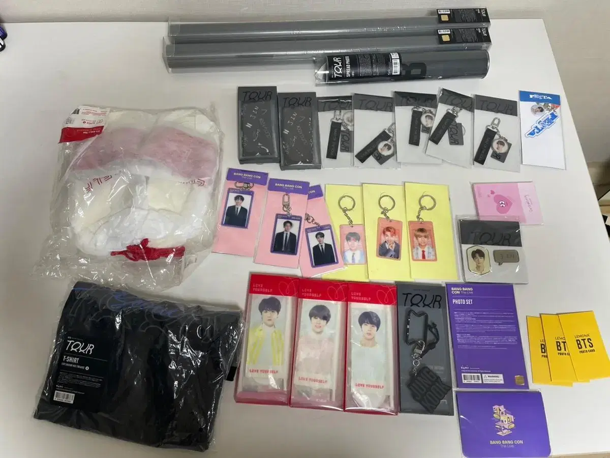 BTS / BT21 merchandise bulk sell (worth KRW 100,000)