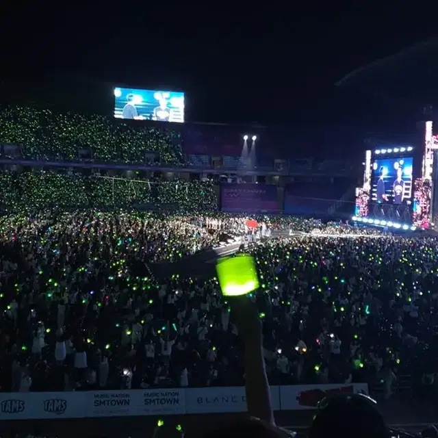 지넥스 고배율 망원경 대여  콘서트 팬미팅