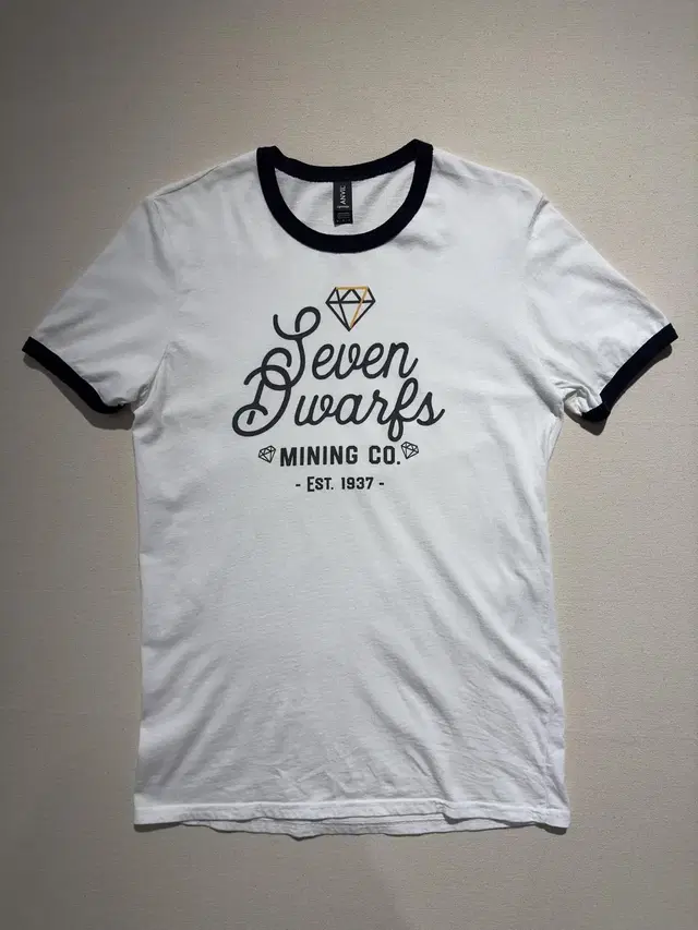 SEVEN DWARFS MINING CO. 링거 티셔츠