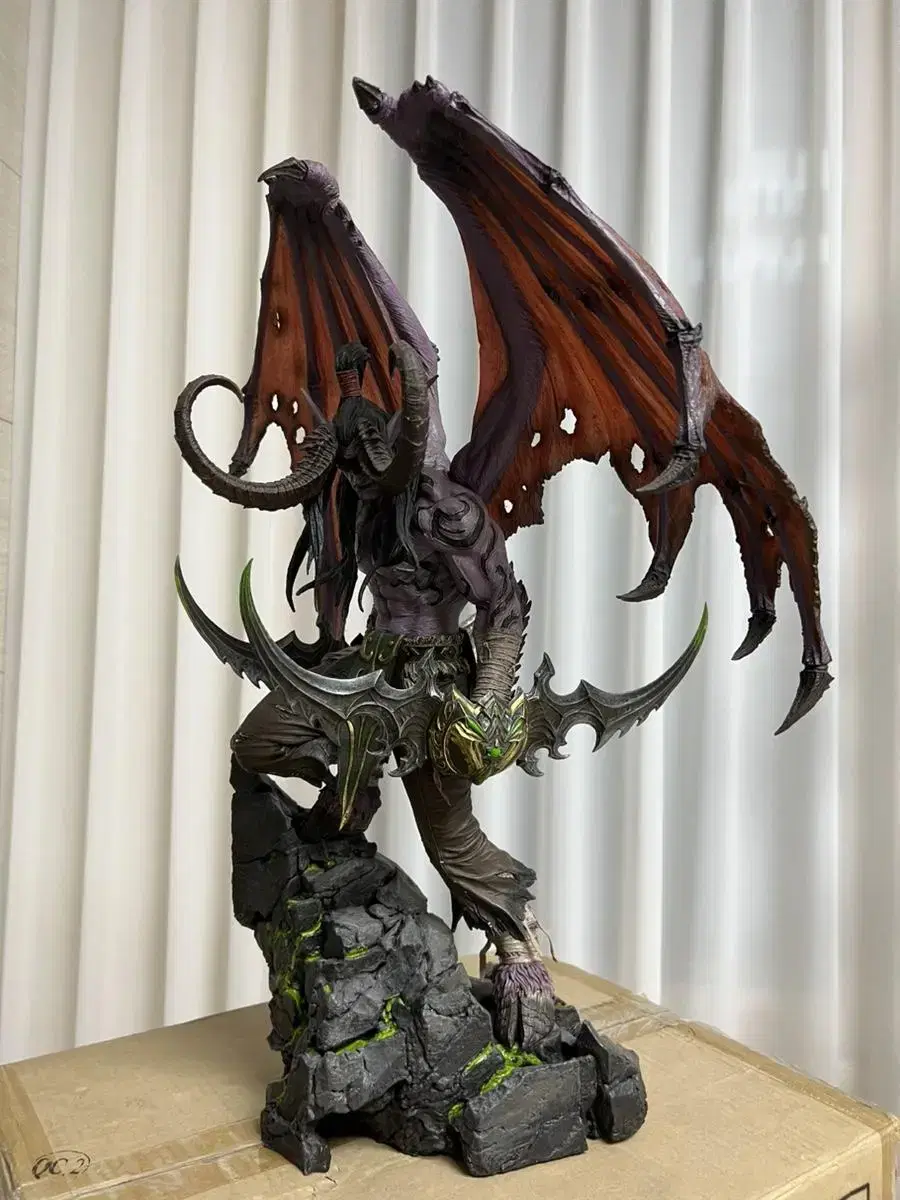 Blizzard WOW Illidan Stormrage Statue