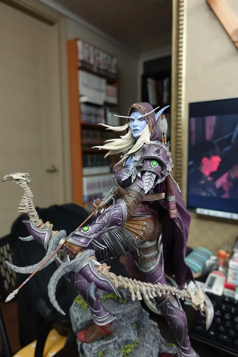 Blizzard WOW Sylvanas Windrunner Statue