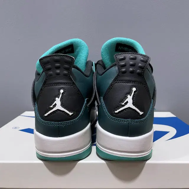 [240] NIKE AIR JORDAN4 에어조던4 레트로 (세탁완료)