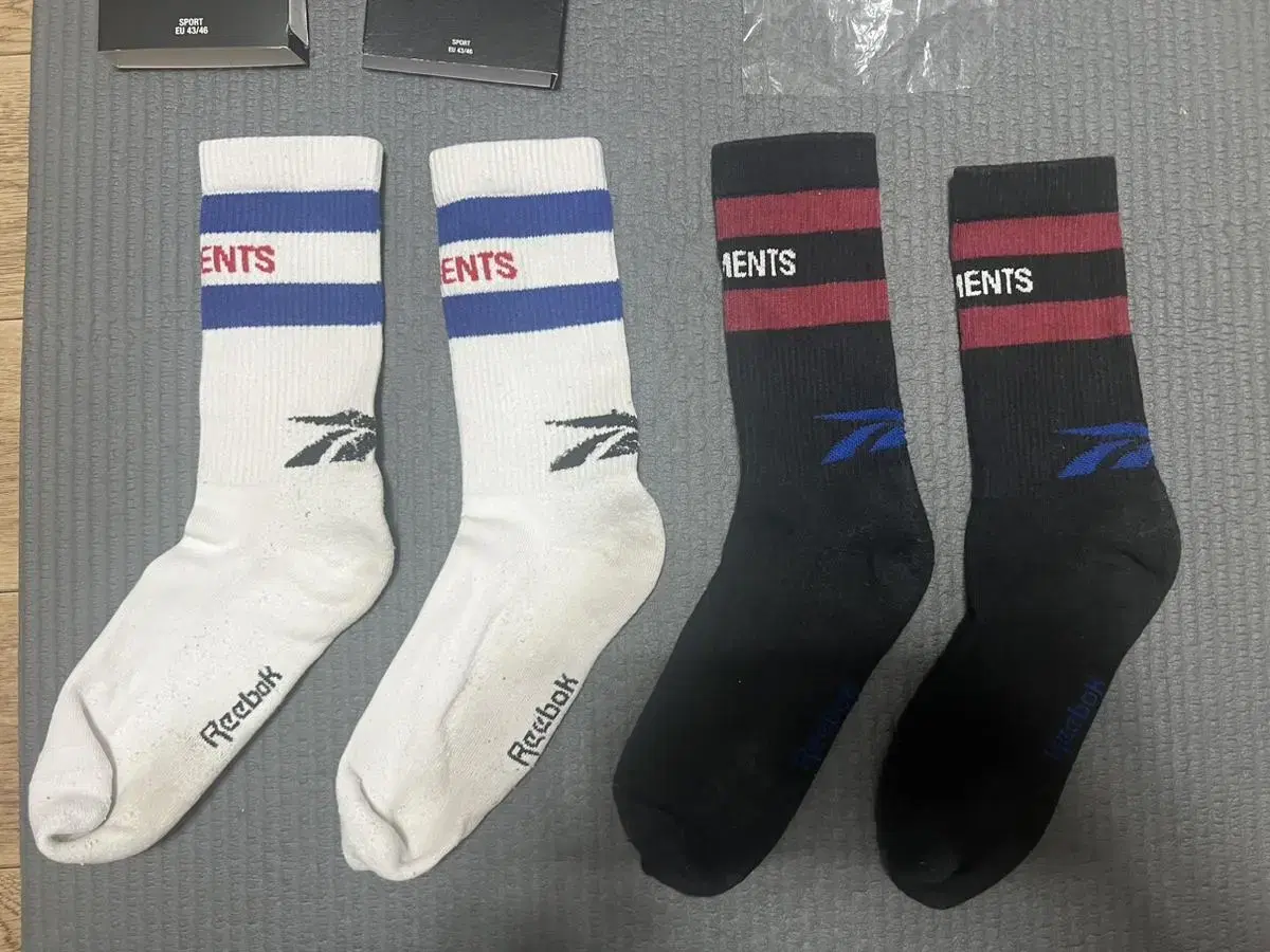 [43-46] Vetements x Reebok Socks / Set Price