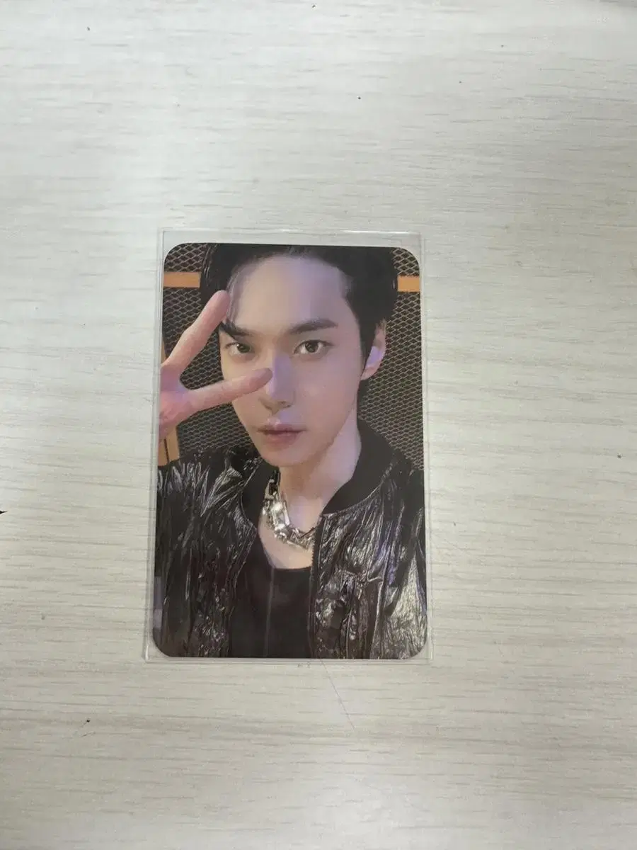 Glow doyoung photocard wts nct 127 Dark