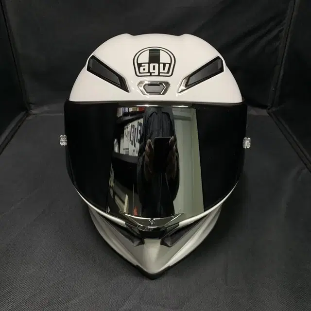 AGV PISTA GP R 프로젝트 46 아시안핏 M사이즈 흰색도색