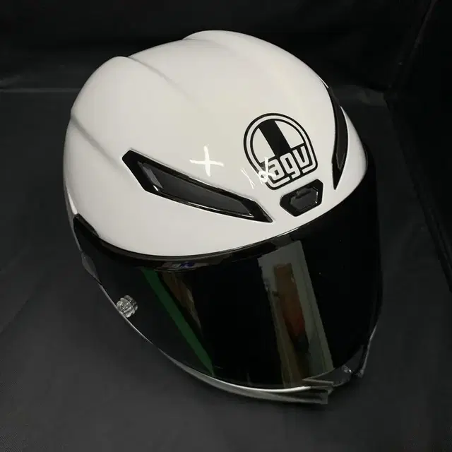 AGV PISTA GP R 프로젝트 46 아시안핏 M사이즈 흰색도색