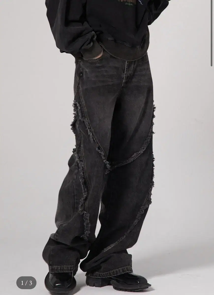 Wolf Mane Edge Stitch Denim Pants (S)