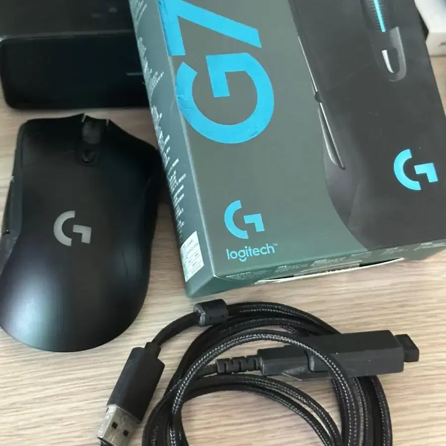 g703