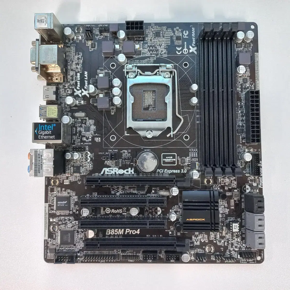 ASRock B85M PRO4(1150소켓,4세대)램슬롯4