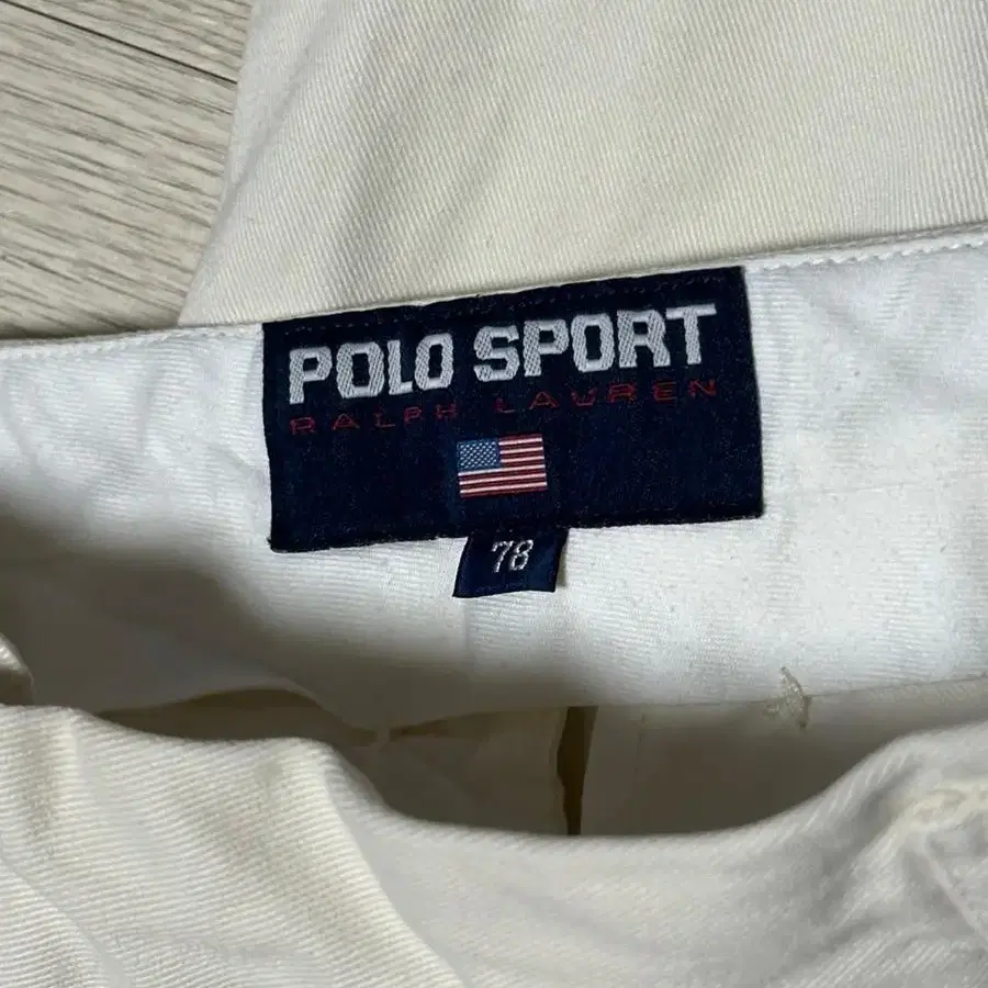 폴로 스포츠 Polo Sport 화이트 치노팬츠 면바지 팔아요