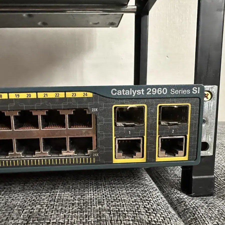 Cisco 2960-24TC-S