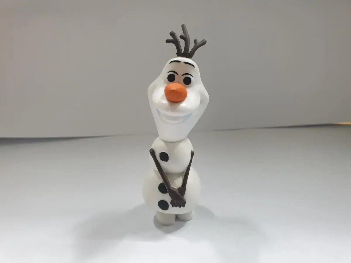 Olaf figure