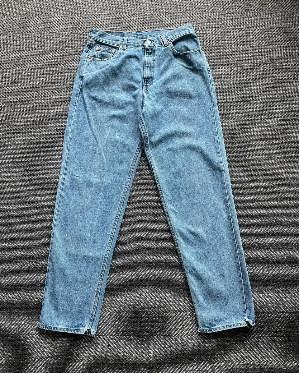 (30) 00s USA Vintage Levi's 560 Denim