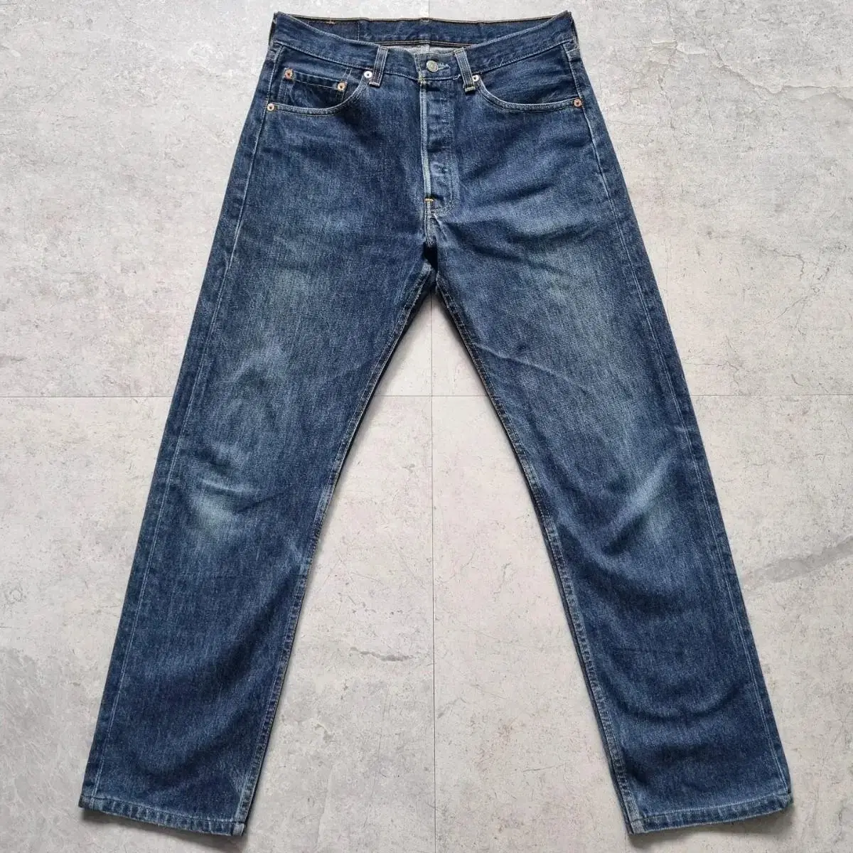 90's USA Levis 501 [32/32]