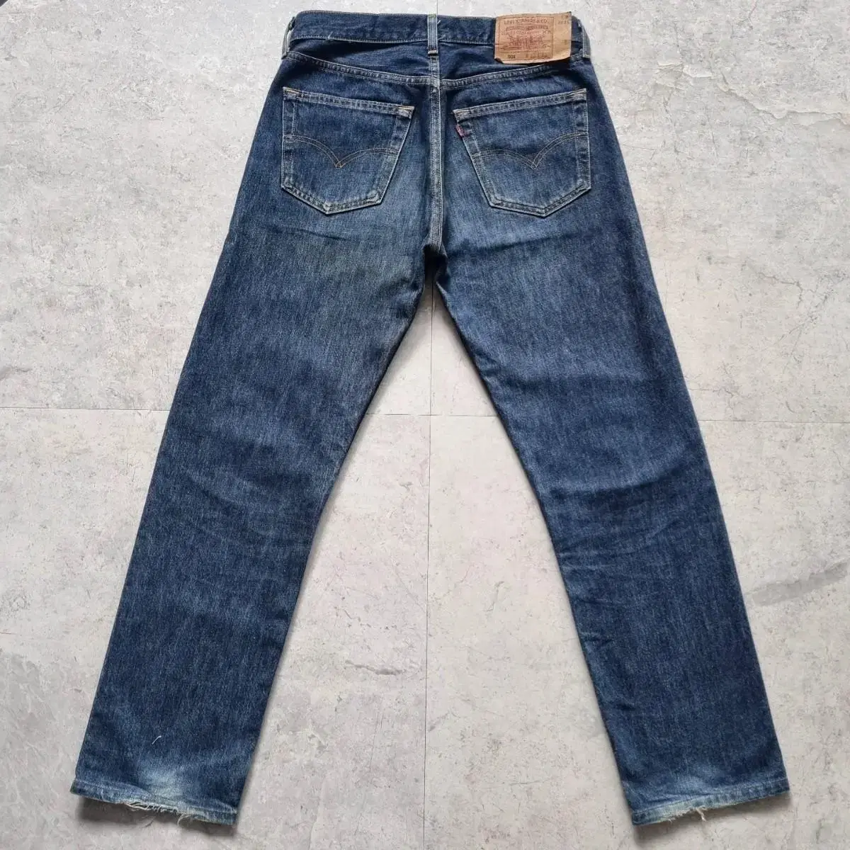 90's USA Levis 501 [32/32]