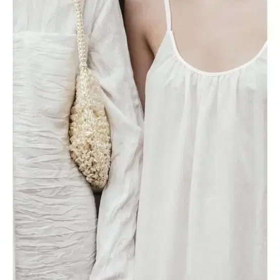 레멜 LEMELS FLAT HOBO KNIT IVORY