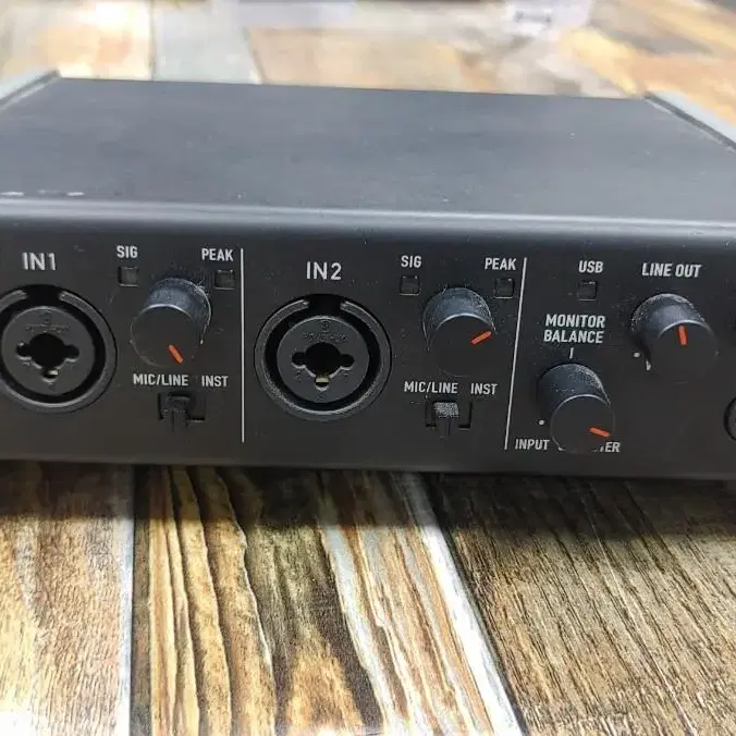 tascam 2x2 오디오인터페이스