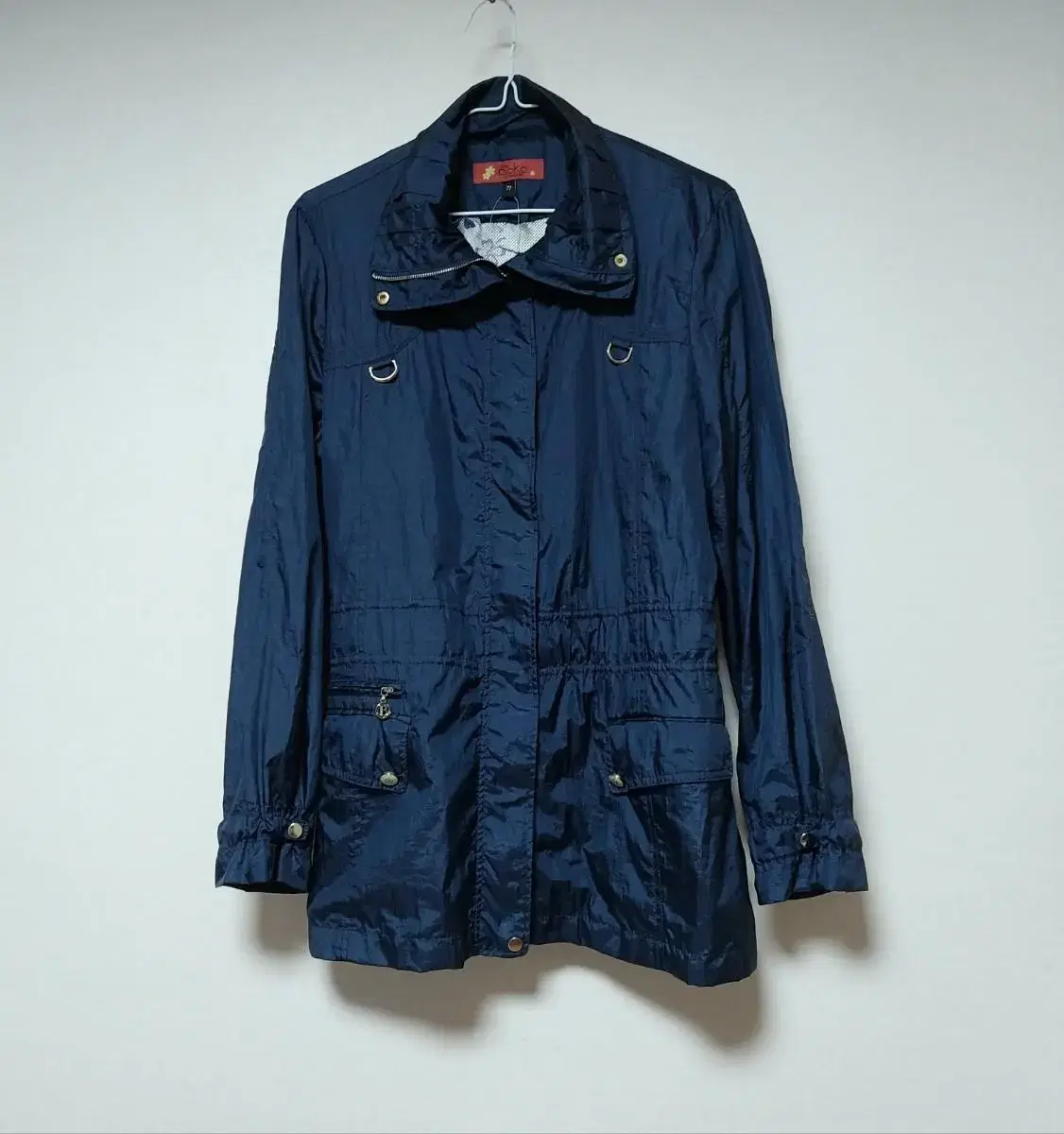 77-size night jacket