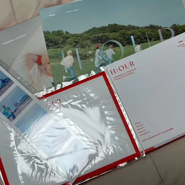 투바투 The 2nd photobook H:OUR (포카 미포함)