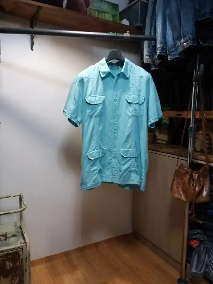 Cubavera Cuban Guayabera Linen Shirt . L