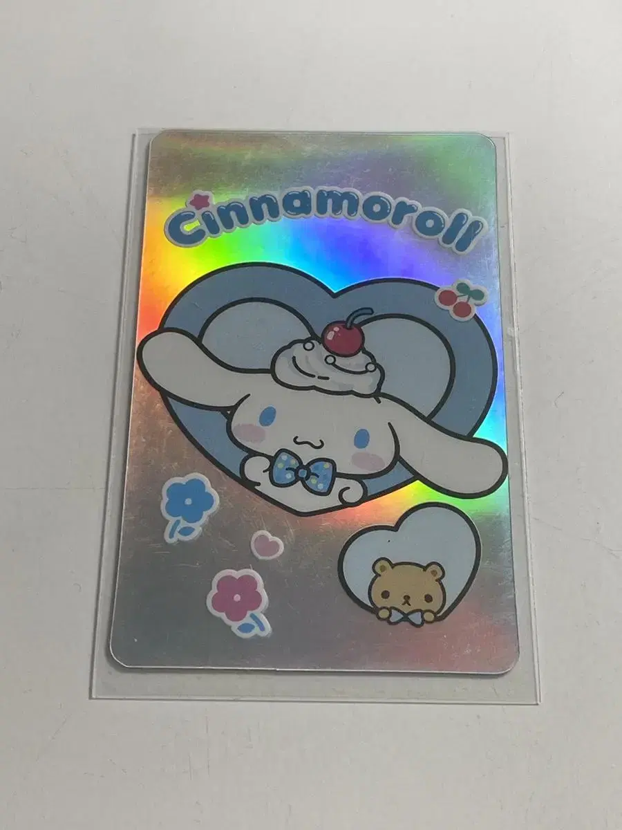 !Price drop!Baskin-Robbins San Rio Cinnamon Rolls hologram photocards for sale!!