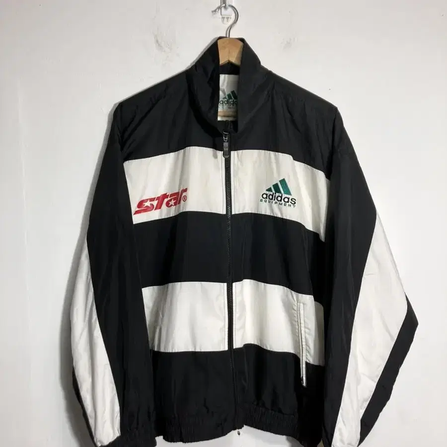 90s 아디다스 이큅먼트 빅로고 바람막이 2Xl