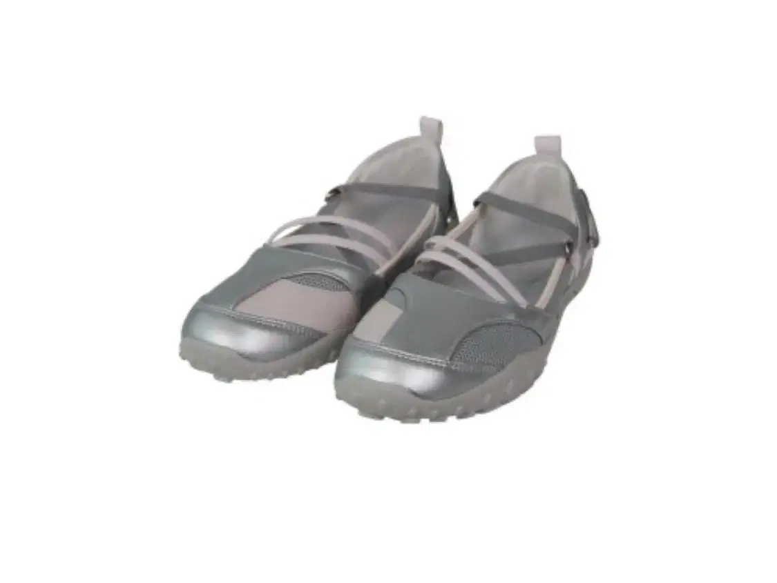 Ohho Strap Embossed Toe Shoes Silver