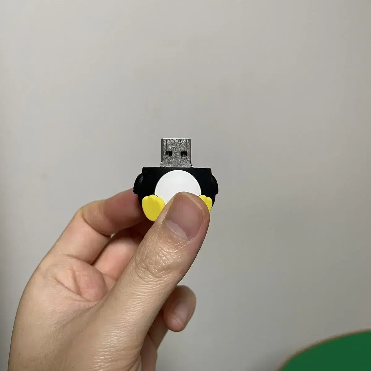 귀여운 캐릭터 USB 팽귄! 선물강추! 새상품 4기가 어디든 사용가능한