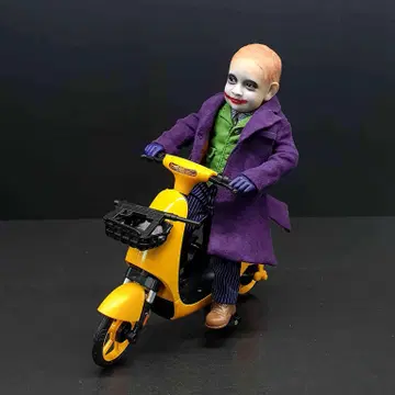 ワールドボックスラコベ​​ビージョーカー2.0+電気スクーターフィギュアセット（ホットトイ互換）