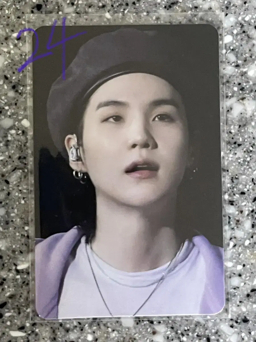 Old To Come In Cinema suga yoon photocard sells