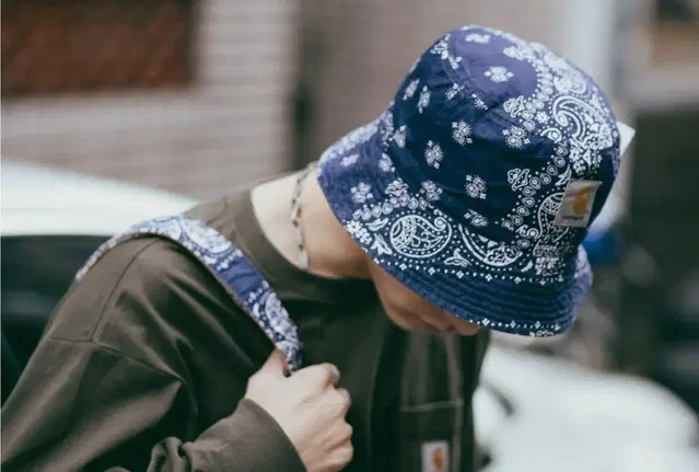 칼하트 carhatt 리버시블 버킷햇 Bandana Bucket Hat