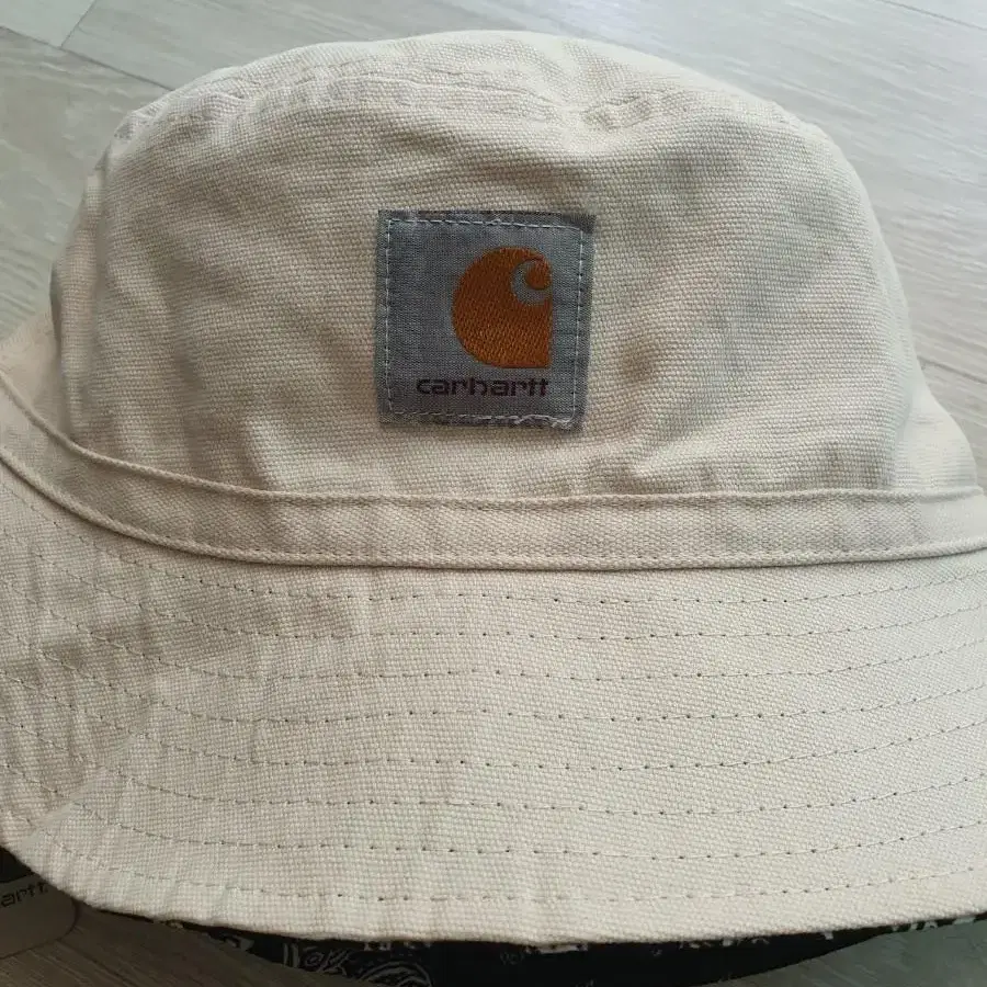 칼하트 carhatt 리버시블 버킷햇 Bandana Bucket Hat