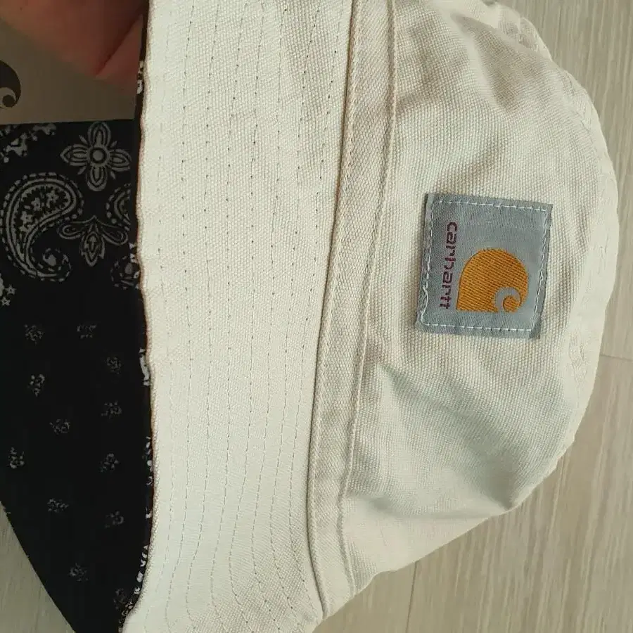 칼하트 carhatt 리버시블 버킷햇 Bandana Bucket Hat