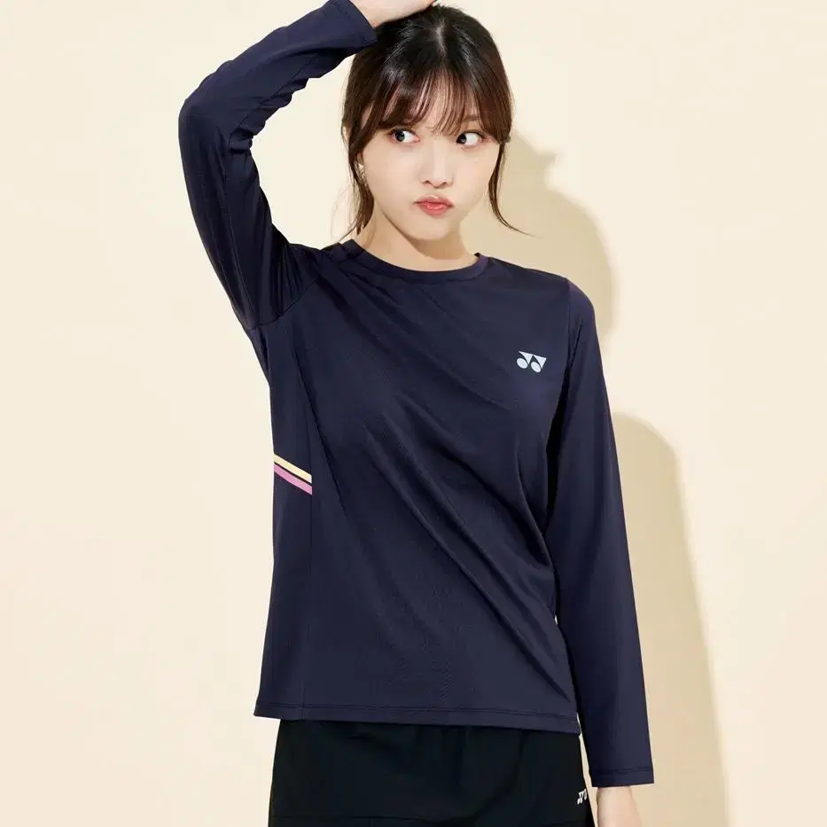 [SALE/새상품] 요넥스 긴팔티 223TL001U 블랙 약기모