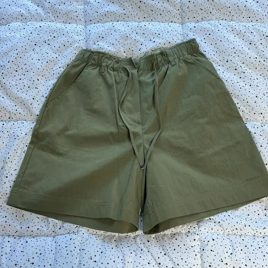 시엔느 String Matt shorts Khaki S