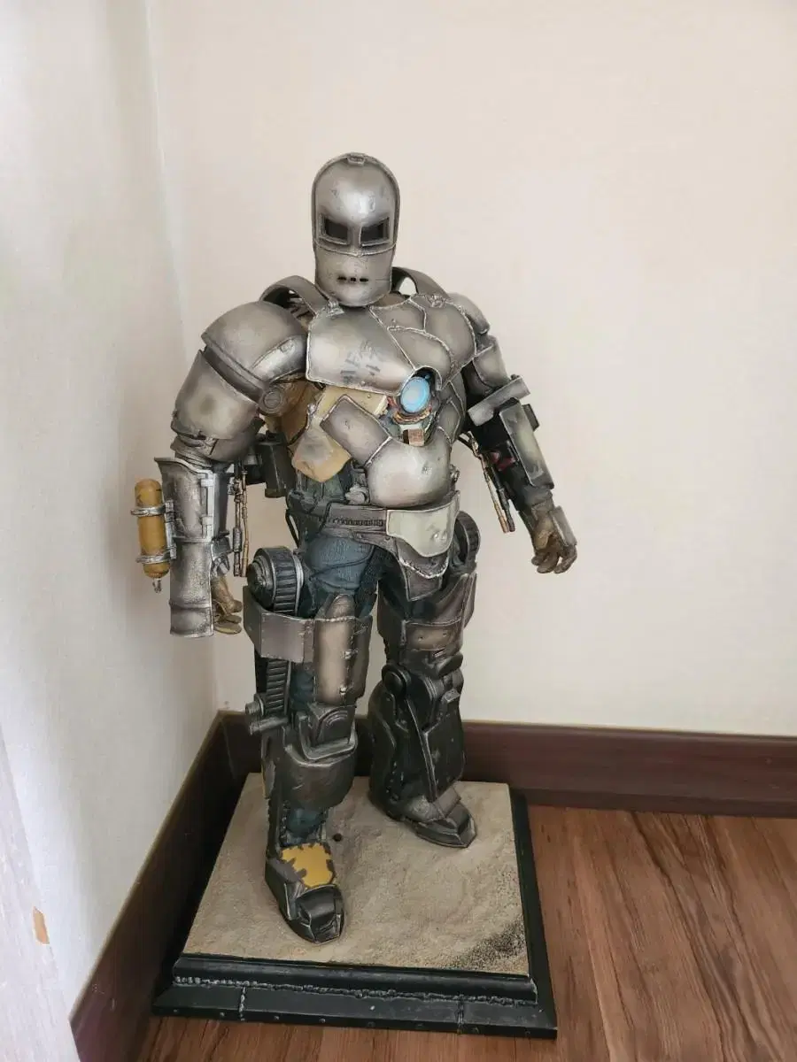 Sideshow IronmanMark 1 MackettLimited Edition