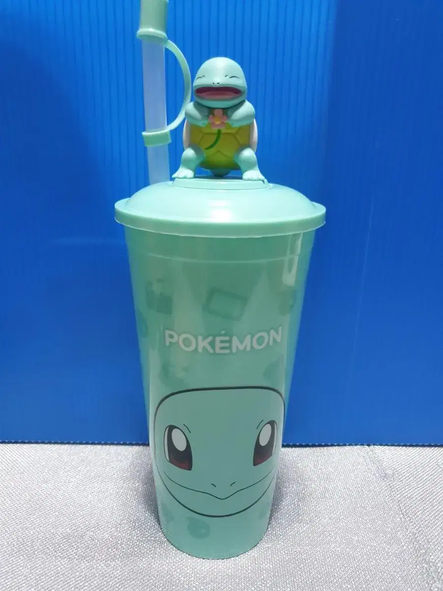 Coca-Cola Retro Twist Pokémon Tumbler