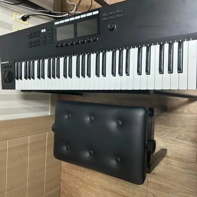 Komplete kontrol S61 MK2